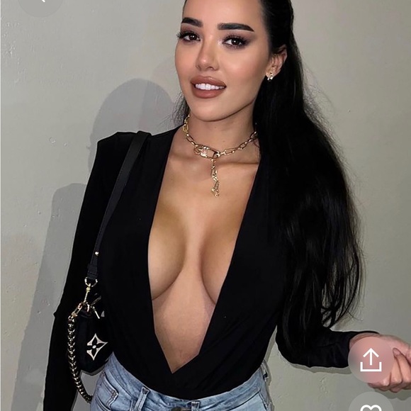 Fashion nova deep V body suit - Picture 1 of 2